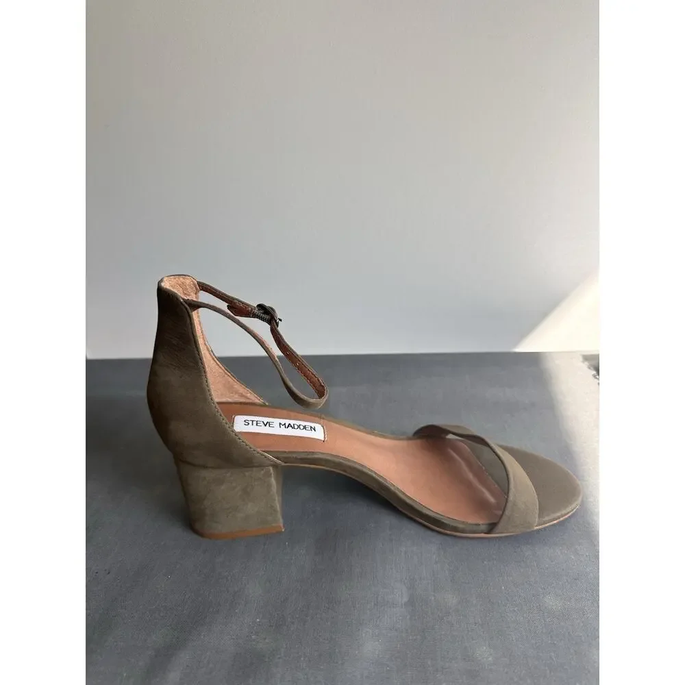 Steve Madden Size 8M Olive Green Irenee Chunk Heel Ankle Strap Block 2.5 Leather